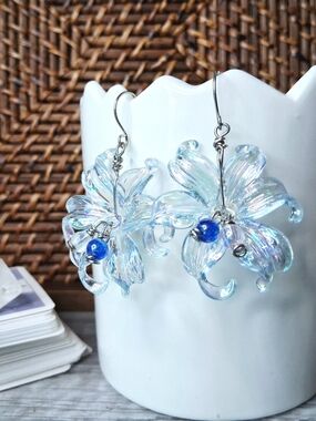 Iridescent Light Blue Lily Flower Glass Earrings with Blue Accent